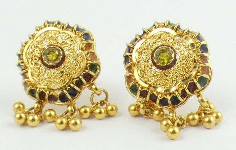 PAIR EARRINGS