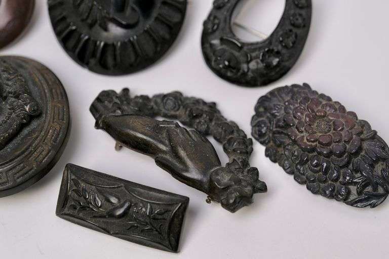 VICTORIAN MOURNING BROOCHES