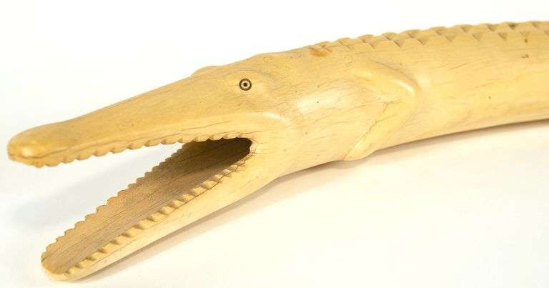 AFRICAN IVORY CARVING