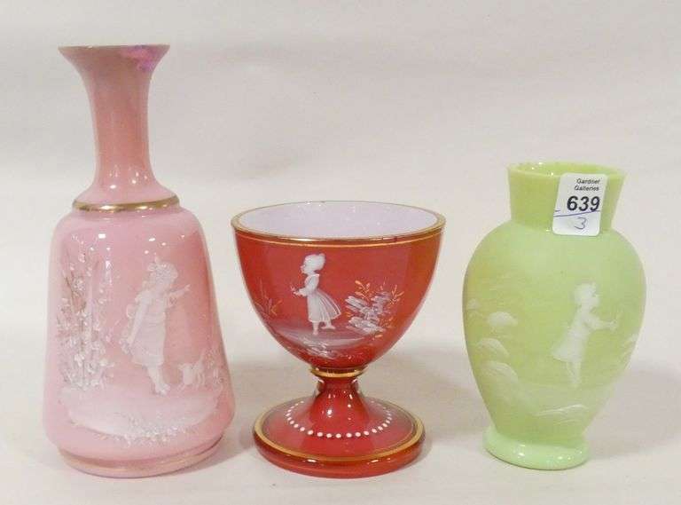 THREE PIECES OF MARY GREGORY CASED GLASS