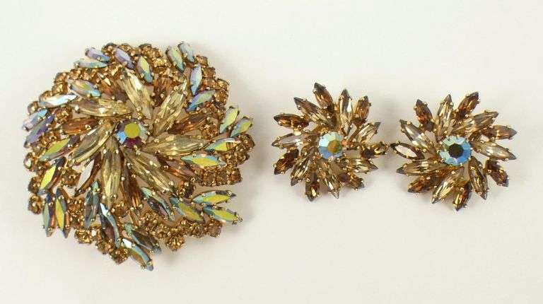 SHERMAN BROOCH & EARRINGS