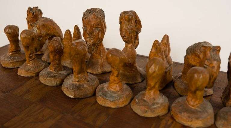 IAN TROWELL CHESS SET