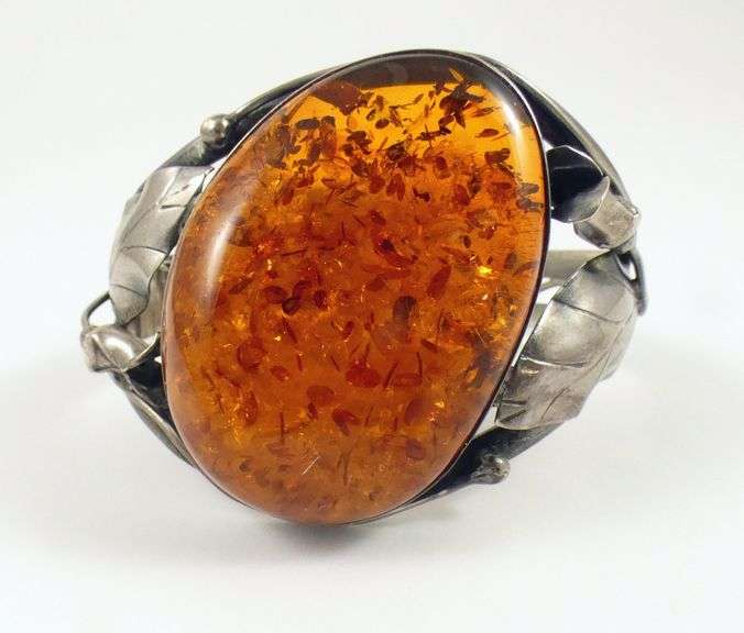 AMBER BRACELET