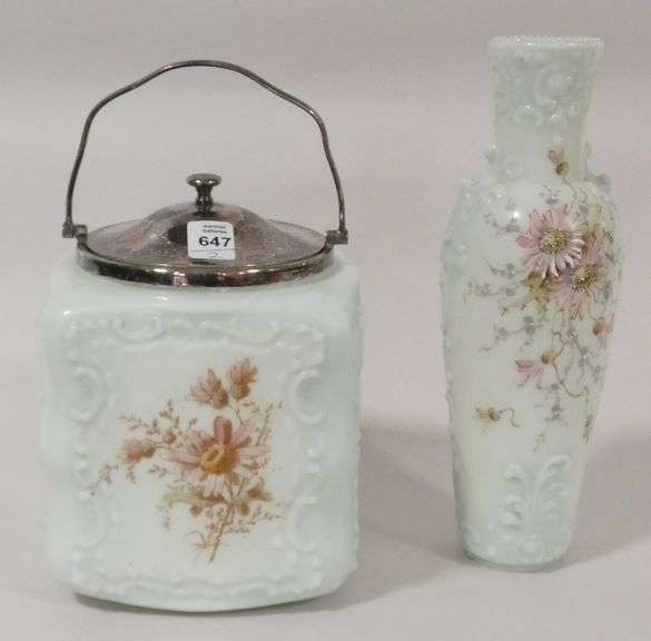 WAVE CREST BISCUIT BARREL AND VASE