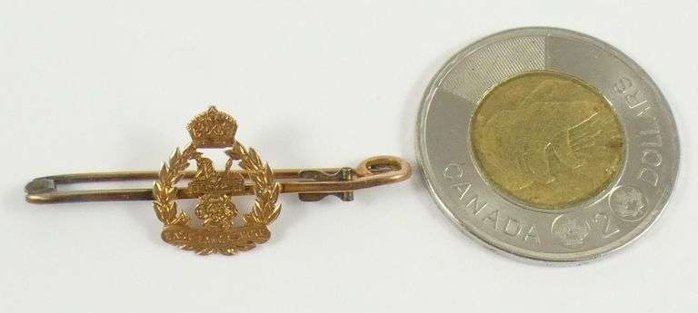 ENGLISH MILITARY GOLD PIN