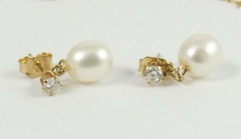 SUITE PEARL JEWELLERY