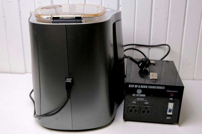 SAECO COFFEE MACHINE