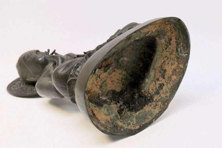 BRONZE BUDDHA