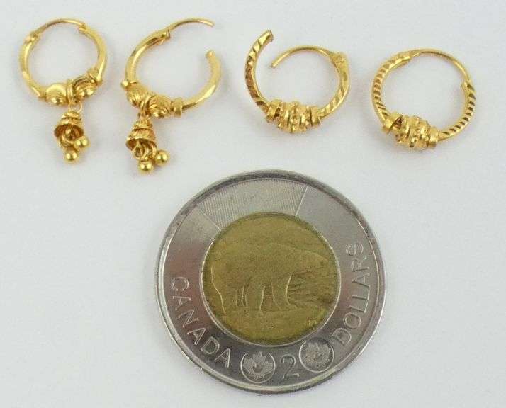 2 PAIRS EARRINGS