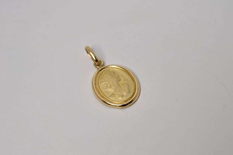 18K GOLD PENDANT