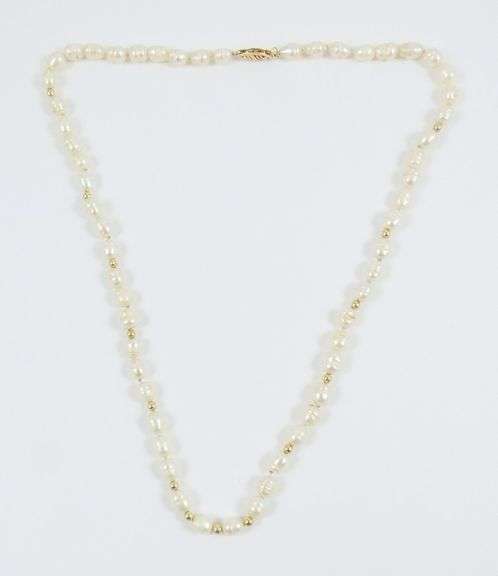 PEARL & GOLD NECKLACE