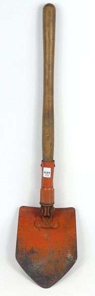 MILITARY ENTRENCHING SHOVEL