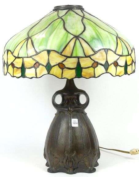ART NOUVEAU TABLE LAMP