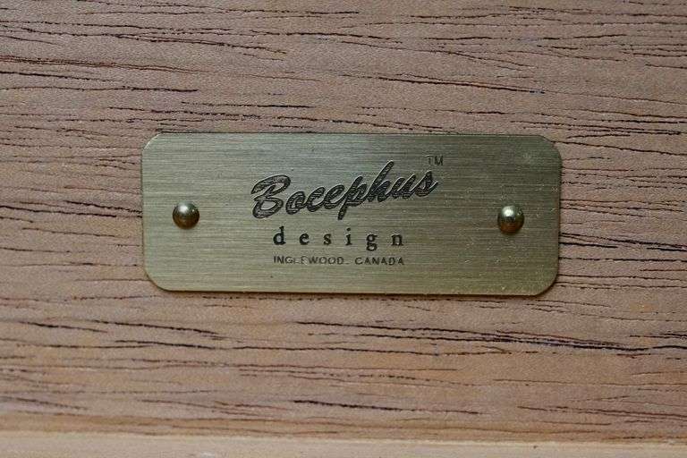 EXCEPTIONAL CIGAR HUMIDOR