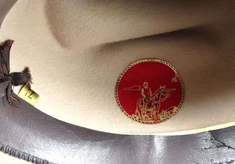 WESTERN HAT