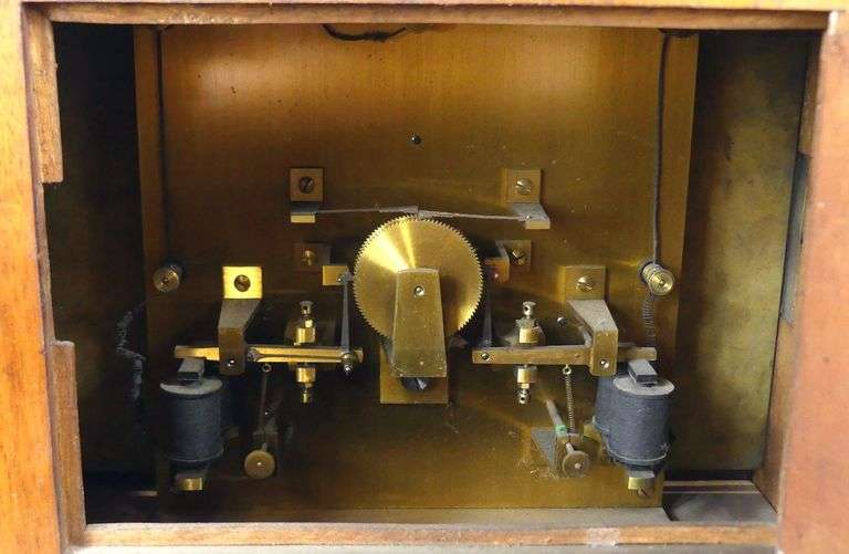 ANTIQUE RECORDING PSYCHROMETER