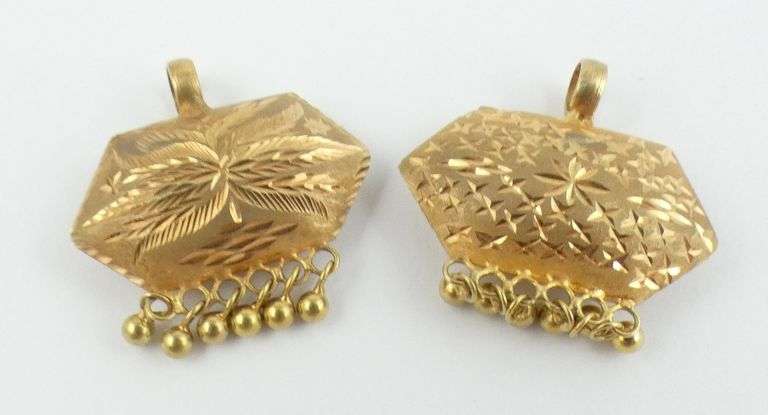 PAIR GOLD EARRINGS/PENDANTS