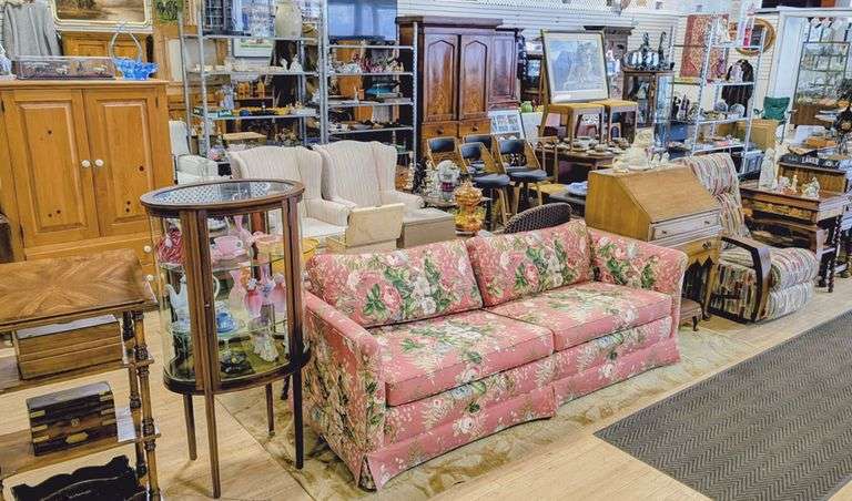 FINE FURNISHINGS, DECORATIVE ARTS, SILVER AND COLLECTIBLES