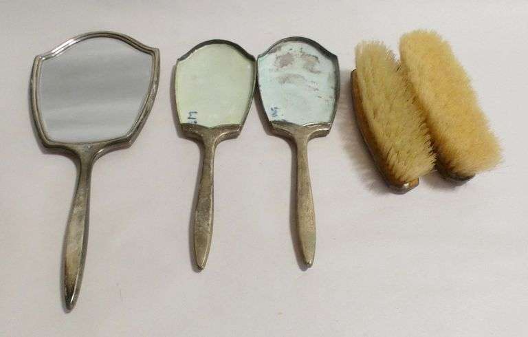ENAMELED STERLING TOILETTE ACCESSORIES