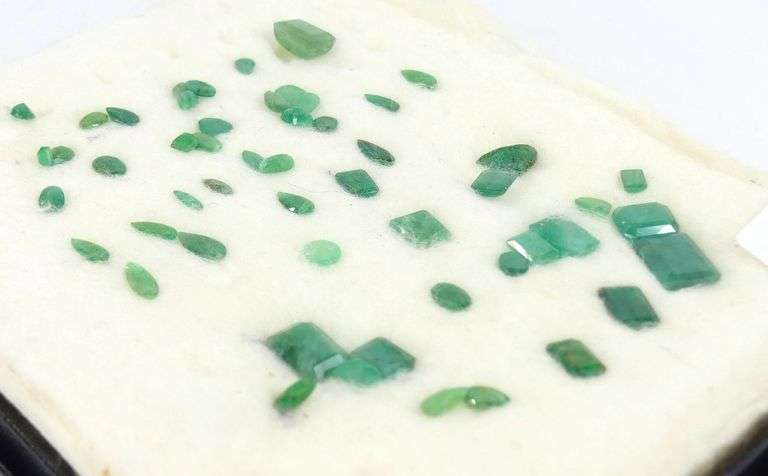 EMERALD GEMSTONES