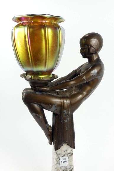 ART DECO ERA TABLE LAMP