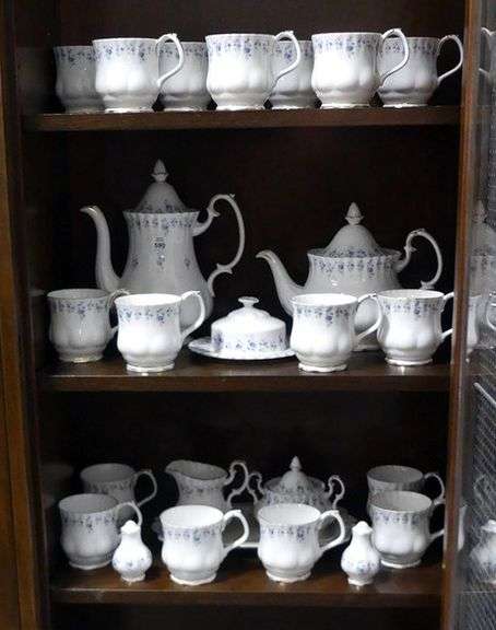 ROYAL ALBERT "MEMORY LANE" TEA AND COFFEE SERVICE