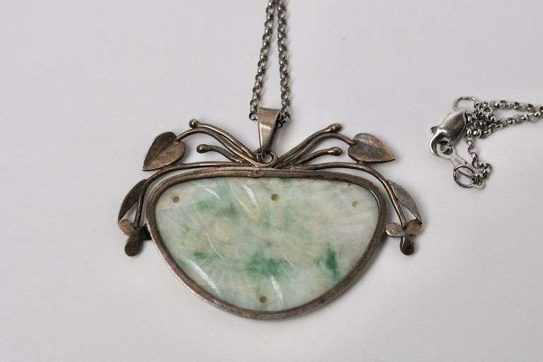 STERLING AND JADE PENDANT