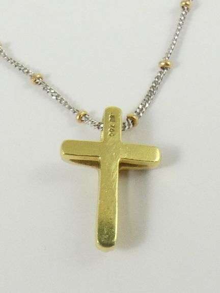 PENDANT ON CHAIN