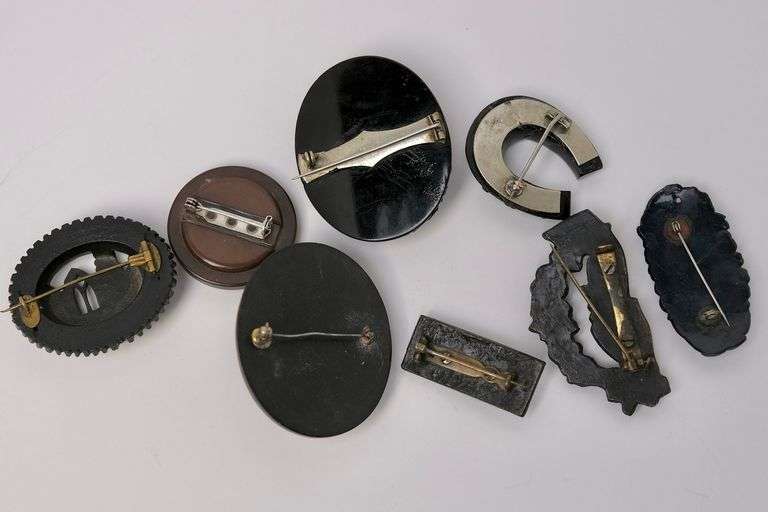 VICTORIAN MOURNING BROOCHES