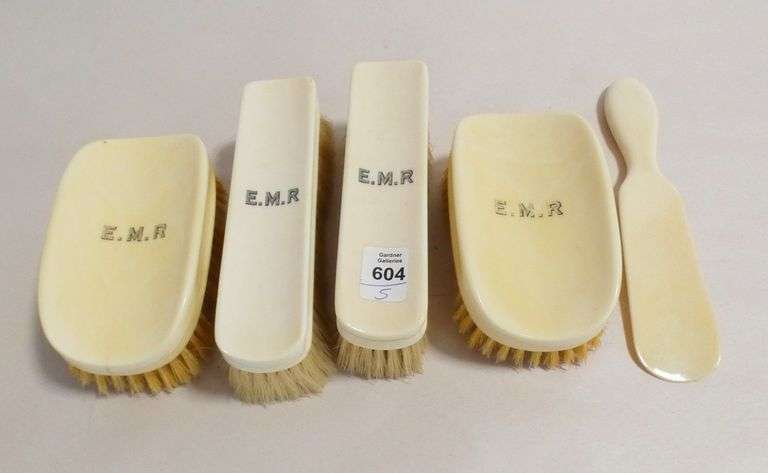 IVORY SHOE BRUSHES AND SHOE HORN
