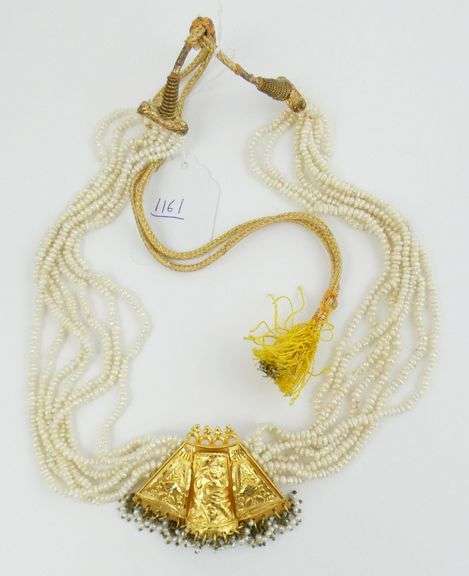 GOLD & PEARL NECKLACE
