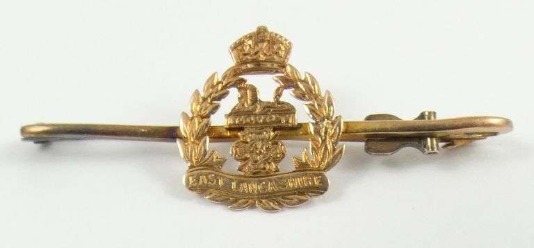 ENGLISH MILITARY GOLD PIN