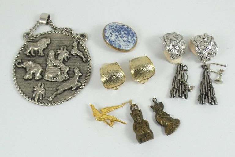ETHNIC AND BEADED JEWELLERY