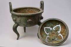CHINESE BRONZE CENSER