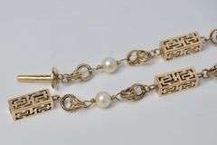 GOLD AND PEARL NECKLACE