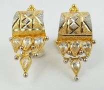 PAIR GOLD EARRINGS