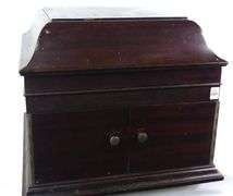 ANTIQUE VICTROLA PHONOGRAPH
