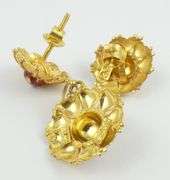 GOLD PENDANT & EARRINGS