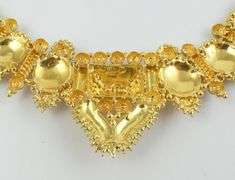 GOLD NECKLACE