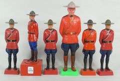 PLASTIC & RUBBER FIGURES