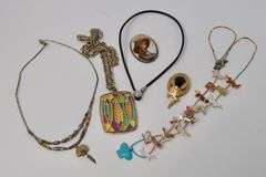 VINTAGE JEWELLERY