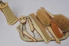 VINTAGE DRESSER SET