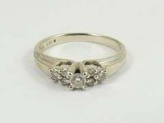 VINTAGE DIAMOND RING