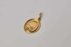 18K GOLD PENDANT