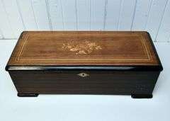 SWISS MUSIC BOX