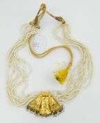 GOLD & PEARL NECKLACE