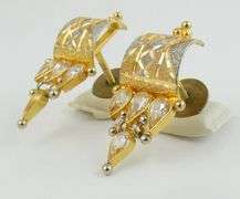 PAIR GOLD EARRINGS
