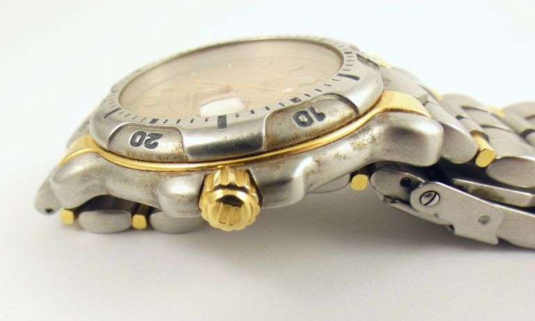 TAG HEUER WRISTWATCH