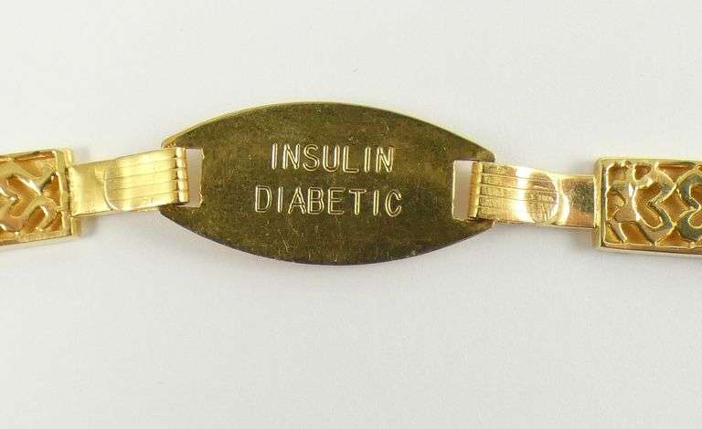 GOLD BRACELET