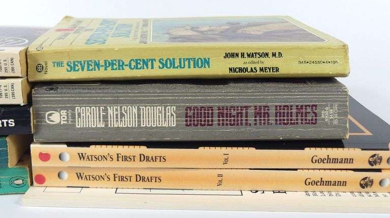12 SHERLOCK HOLMES PAPERBACKS